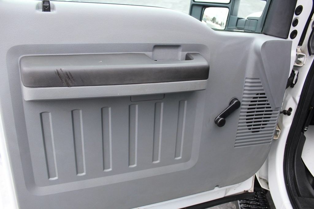 2015 Ford F-350 Image 21