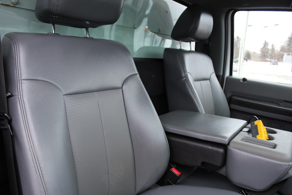 2015 Ford F-350 Image 24