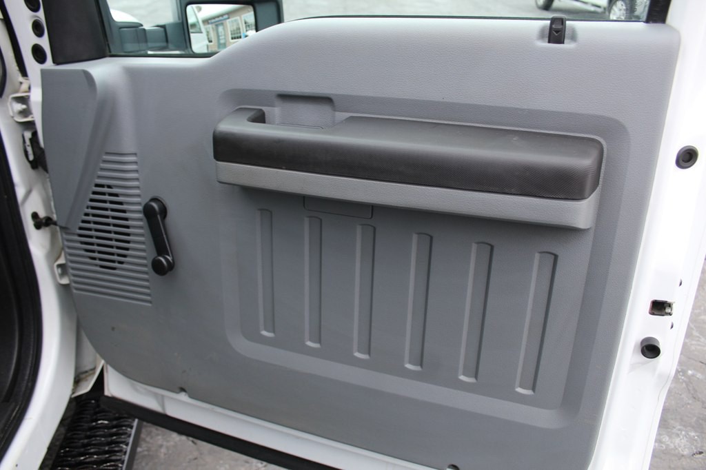 2015 Ford F-350 Image 25