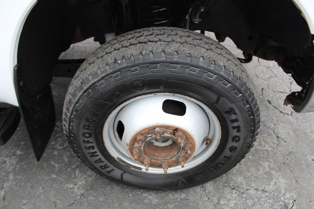 2015 Ford F-350 Image 29