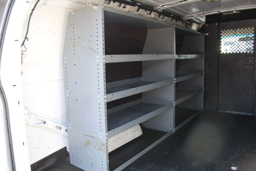 2022 Chevrolet Express Image 26