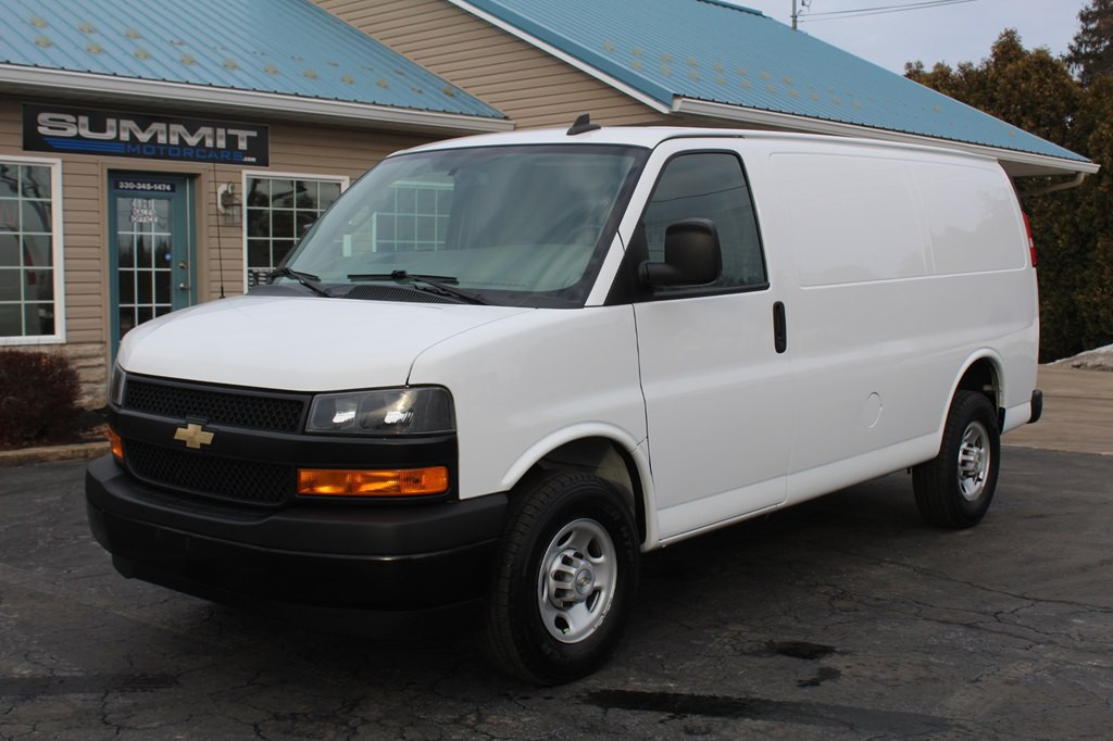 2022 Chevrolet Express Image 1