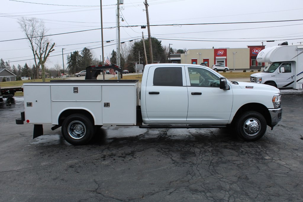 2024 RAM 3500 Image 8