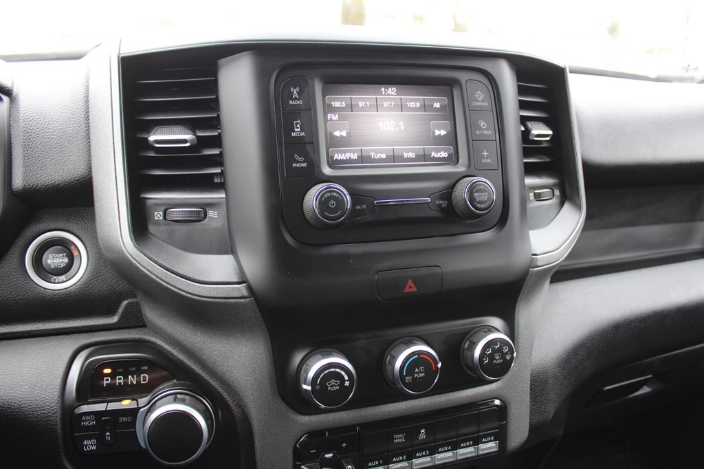 2024 RAM 3500 Image 16