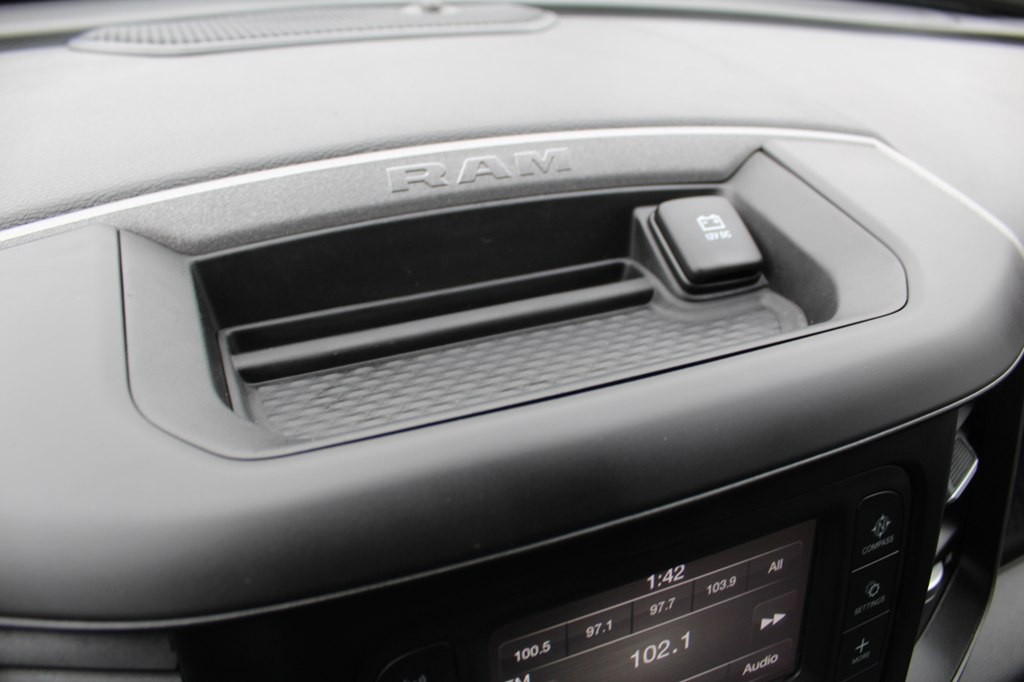 2024 RAM 3500 Image 17