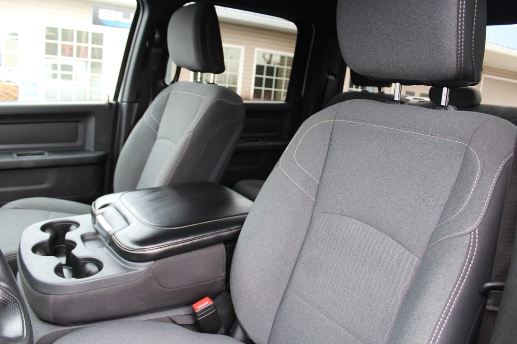 2024 RAM 3500 Image 21