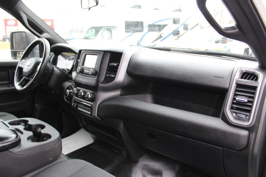 2024 RAM 3500 Image 23