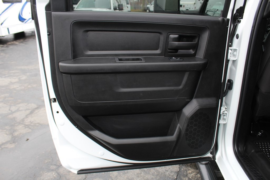 2024 RAM 3500 Image 30