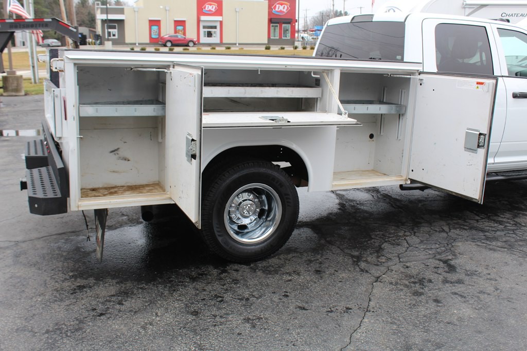 2024 RAM 3500 Image 40