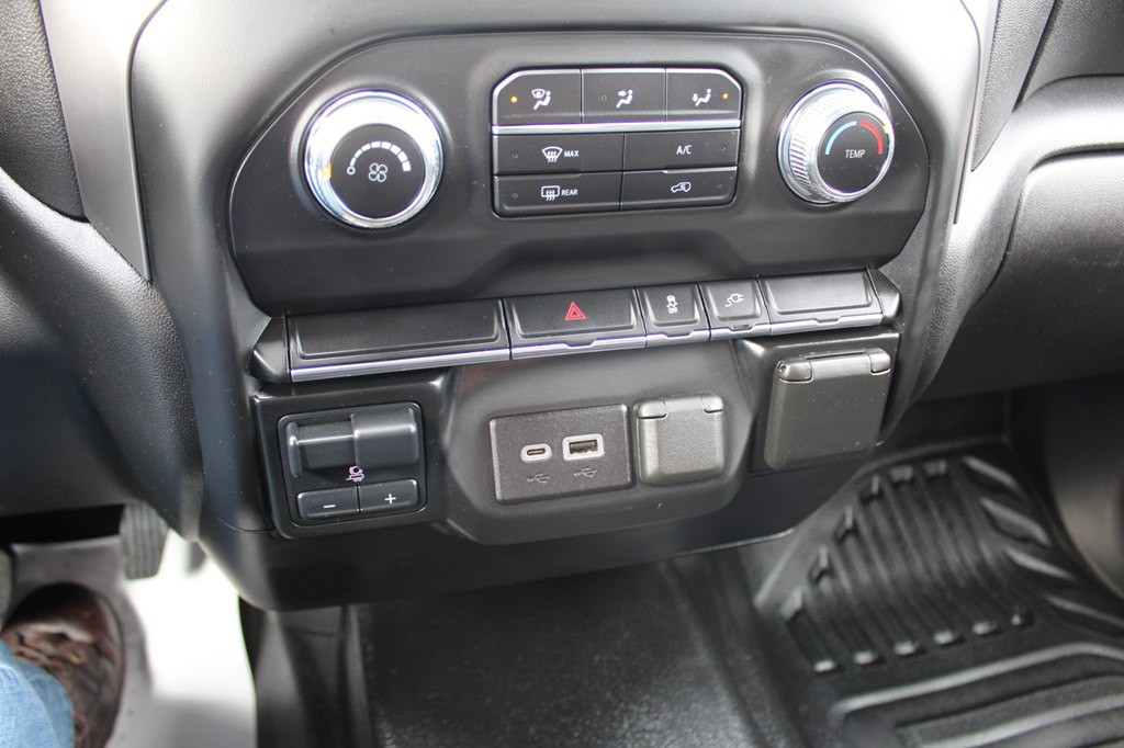 2021 GMC Sierra Image 17