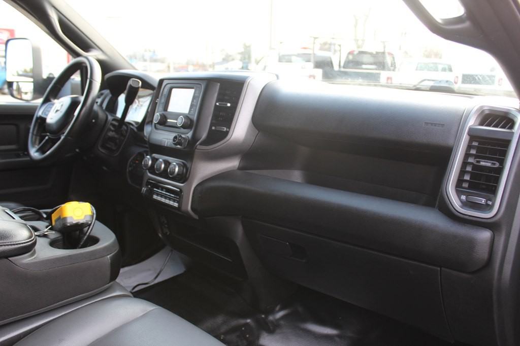 2021 RAM 5500 Image 22