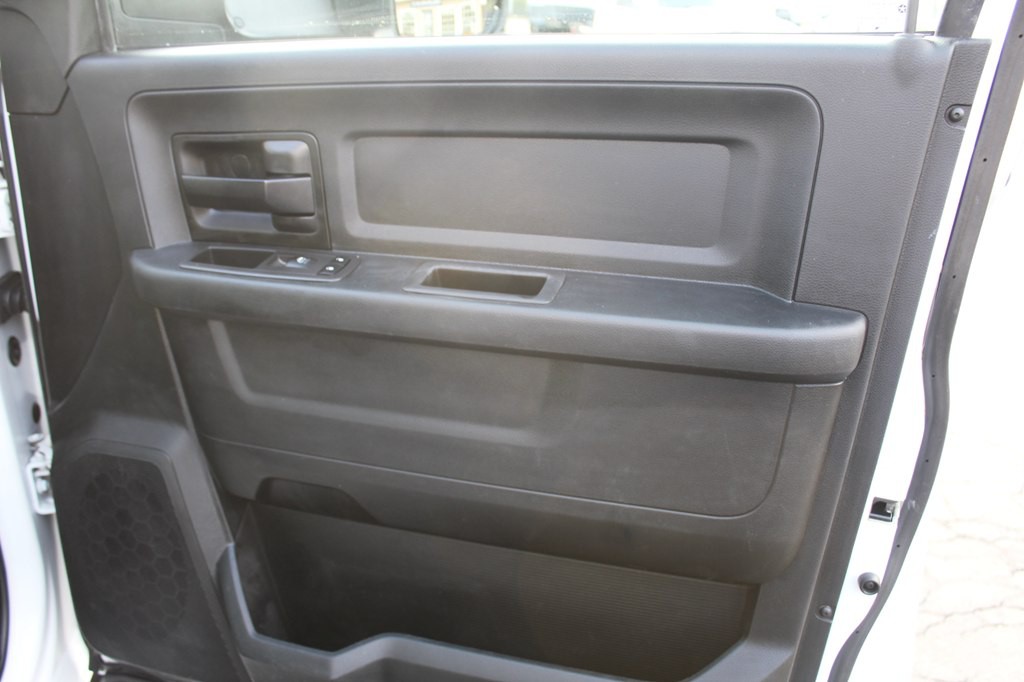 2021 RAM 5500 Image 25