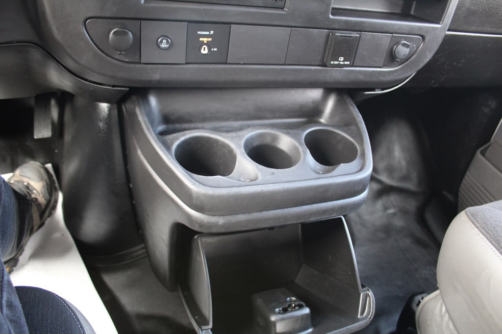 2019 Chevrolet Express Image 17