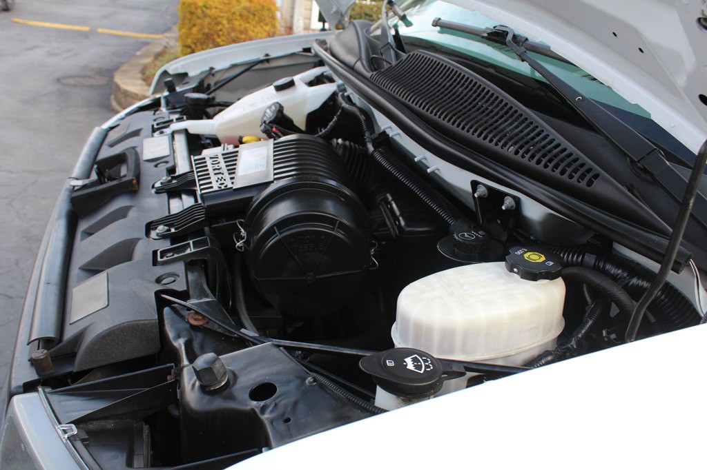 2019 Chevrolet Express Image 34