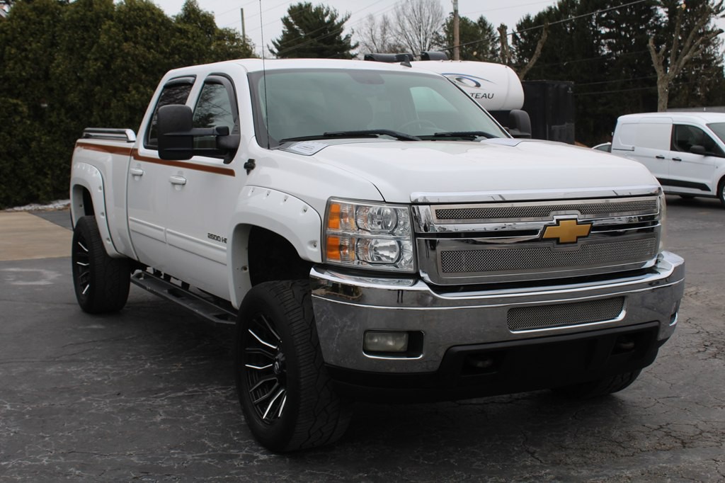 2012 Chevrolet Silverado 2500 Image 10