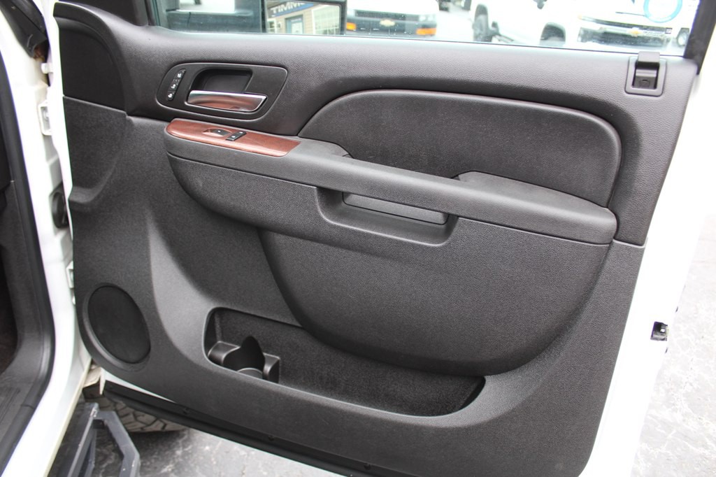 2012 Chevrolet Silverado 2500 Image 25