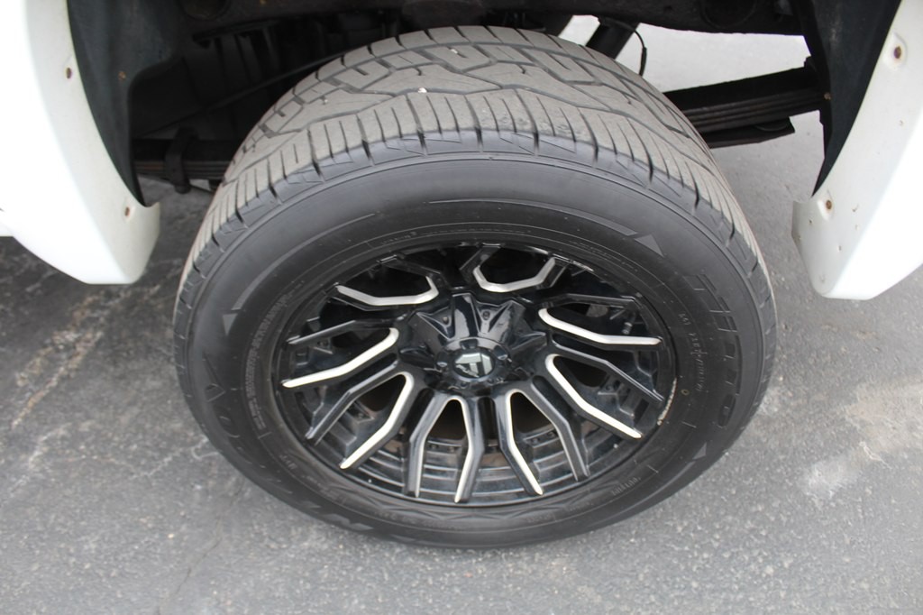 2012 Chevrolet Silverado 2500 Image 31