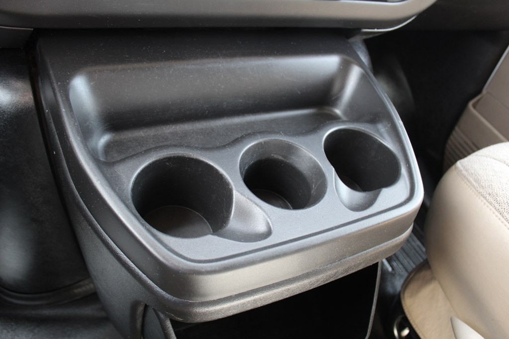 2016 Chevrolet Express Image 18