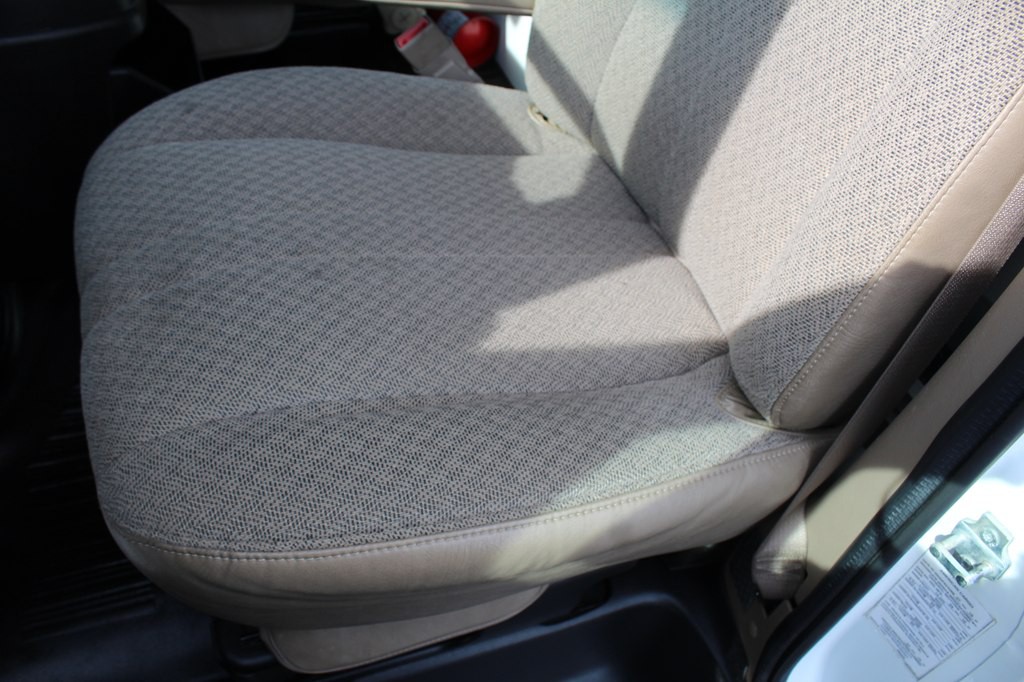 2016 Chevrolet Express Image 19