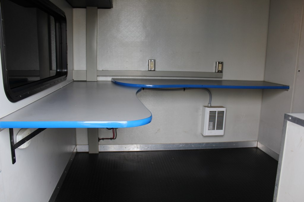 2016 Chevrolet Express Image 31