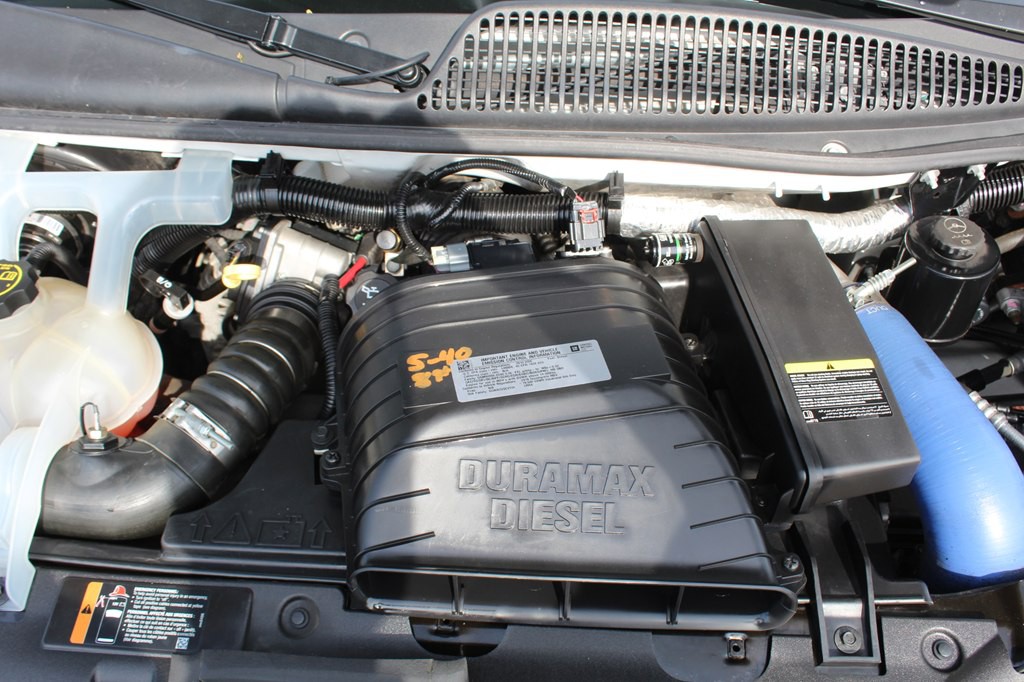 2016 Chevrolet Express Image 47