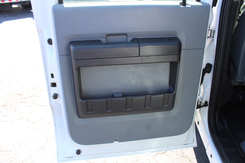 2013 Ford F-250 Image 28
