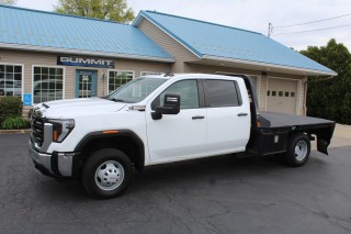 Image for 2024 GMC 3500 Flat Bed Chassis Pro Duramax ID: 7402290