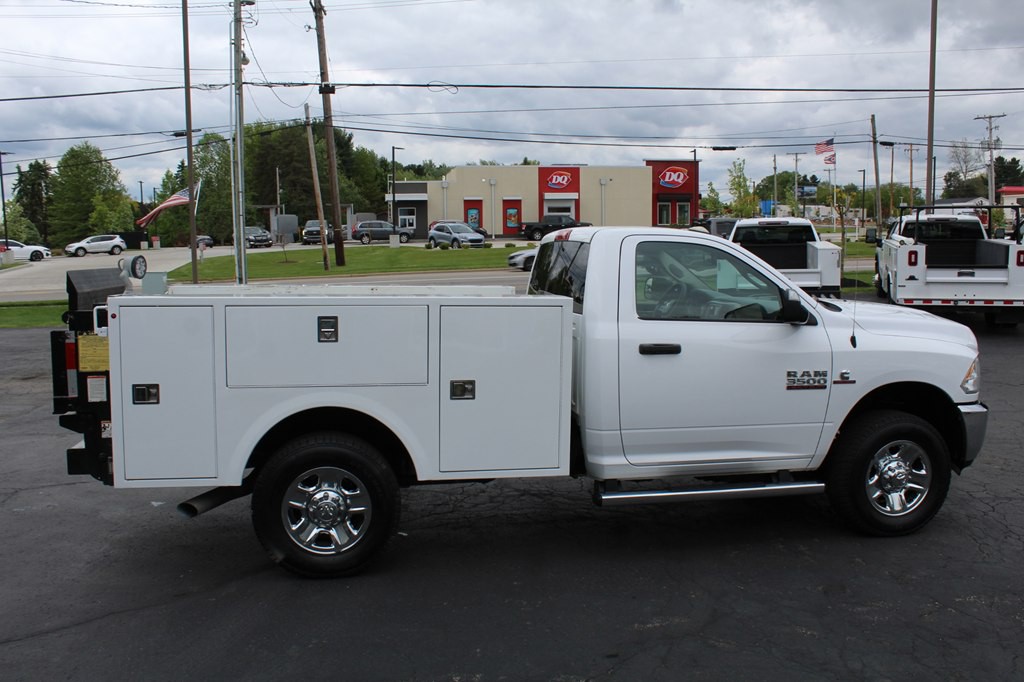 2018 RAM 3500 Image 8