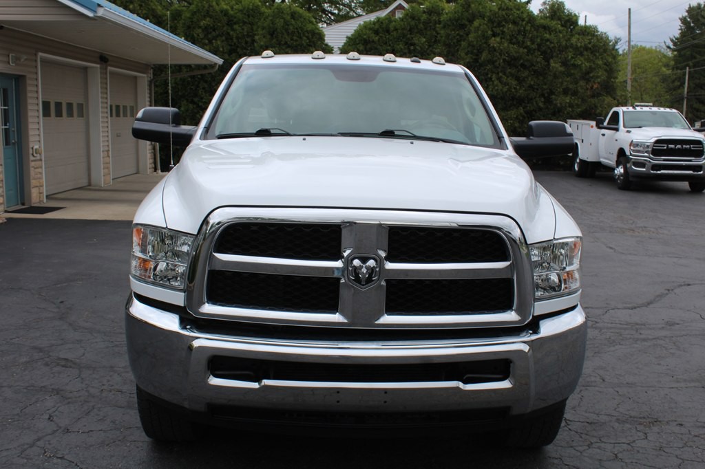 2018 RAM 3500 Image 11