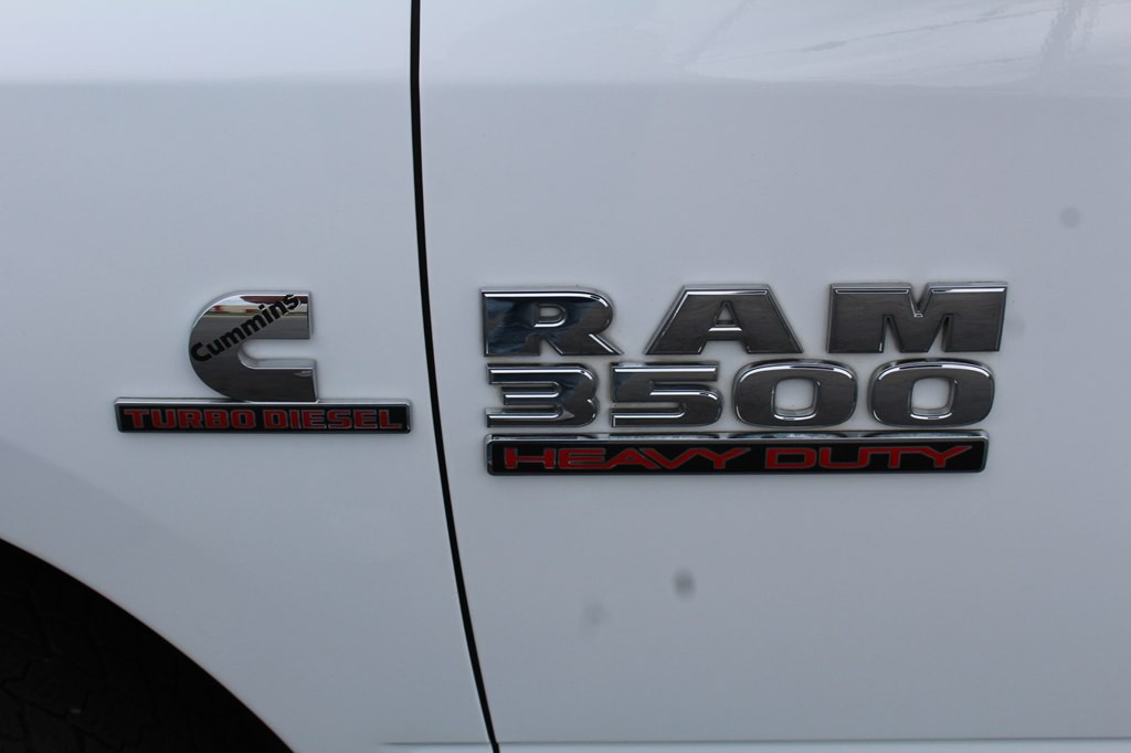 2018 RAM 3500 Image 14
