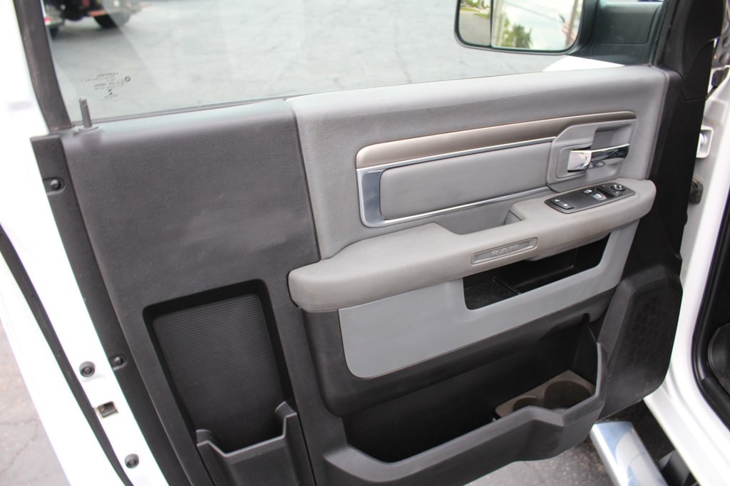 2018 RAM 3500 Image 16