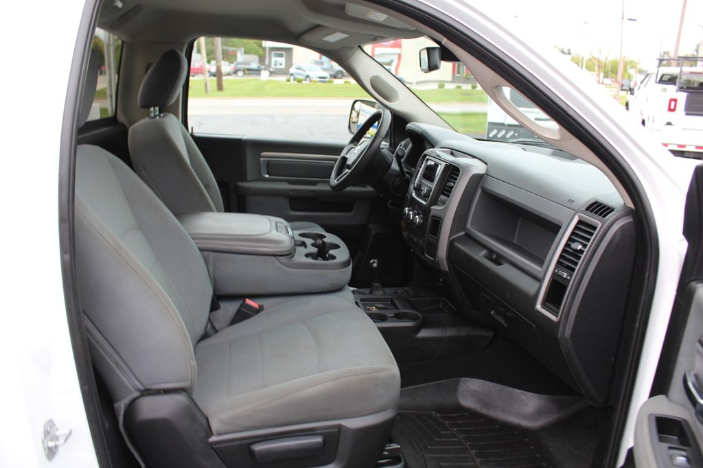 2018 RAM 3500 Image 28