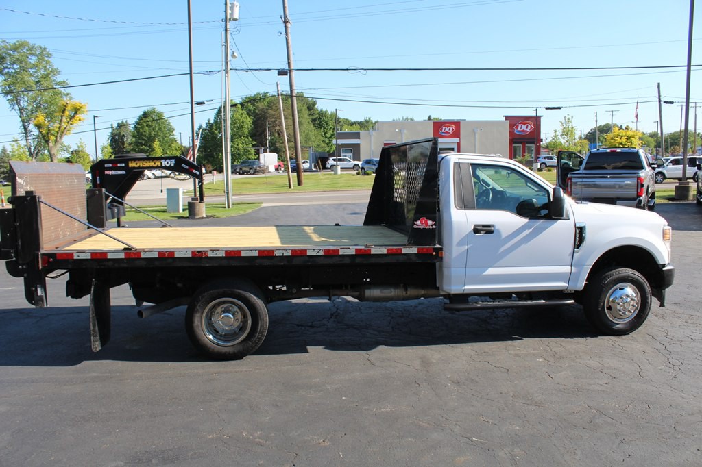 2021 Ford F-350 Image 8