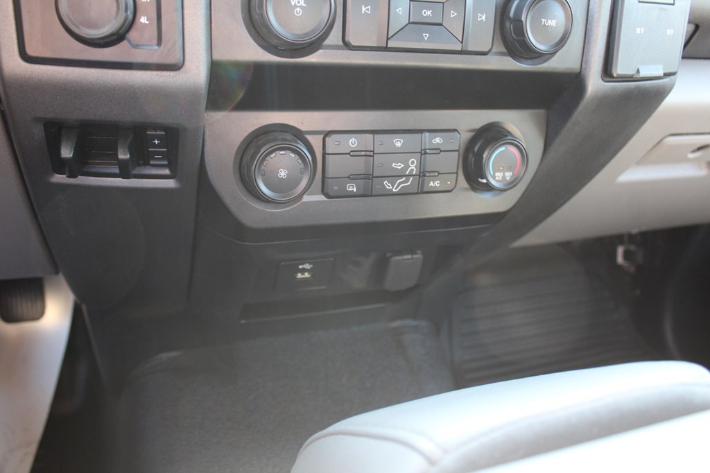 2021 Ford F-350 Image 16