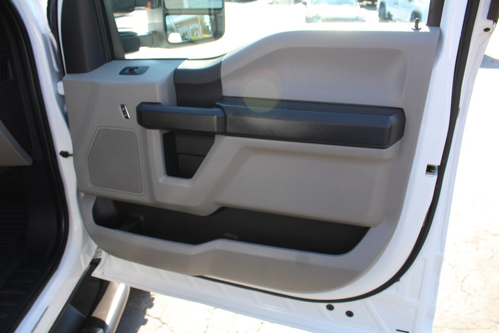 2021 Ford F-350 Image 24