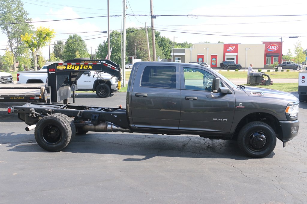 2022 RAM 3500 Image 6