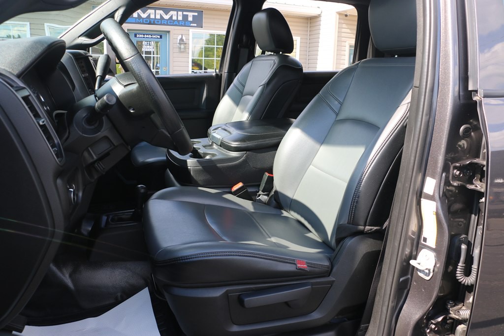 2022 RAM 3500 Image 10