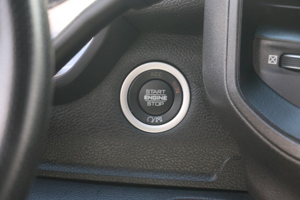 2022 RAM 3500 Image 17