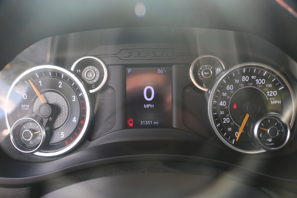 2022 RAM 3500 Image 21