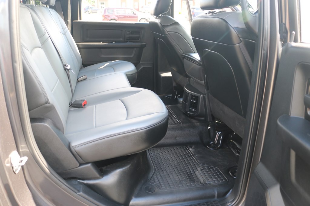 2022 RAM 3500 Image 26