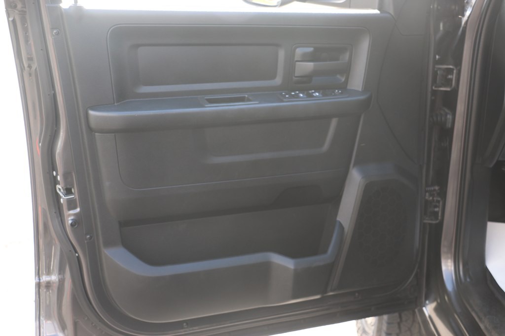 2022 RAM 3500 Image 31