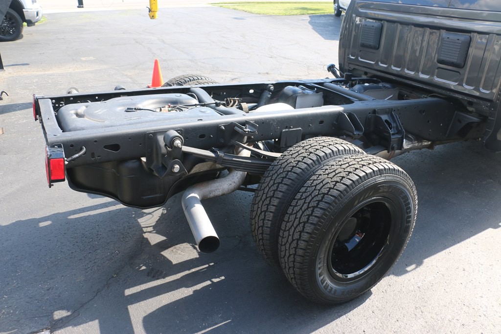 2022 RAM 3500 Image 43