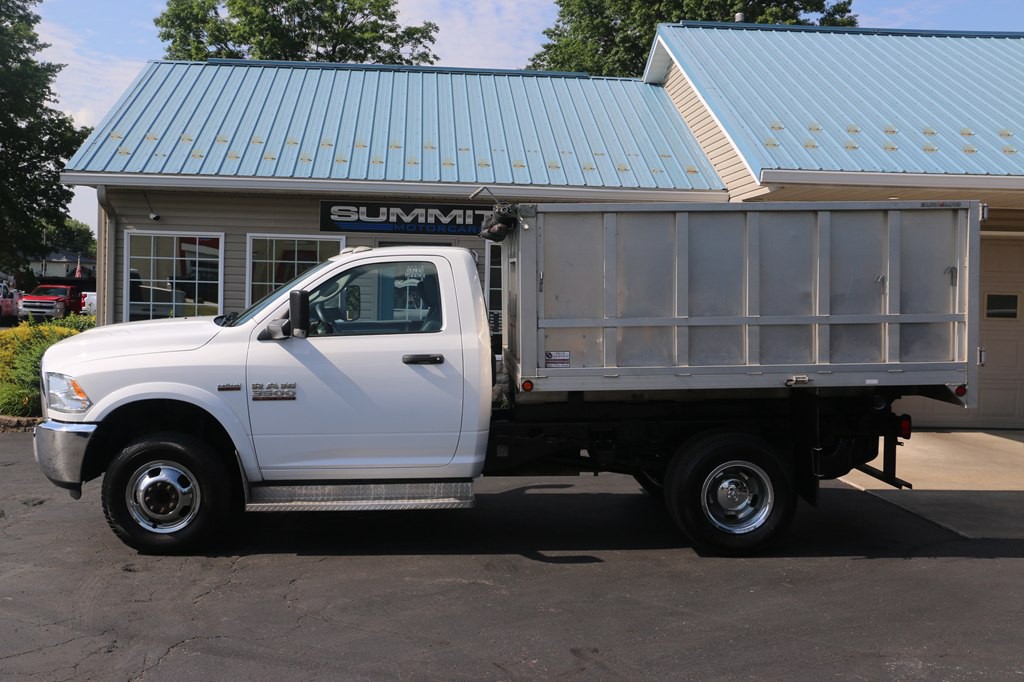 2018 RAM 3500 Image 2
