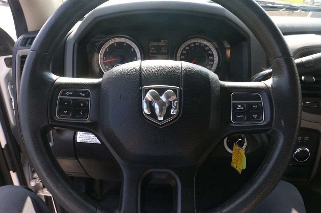 2018 RAM 3500 Image 18