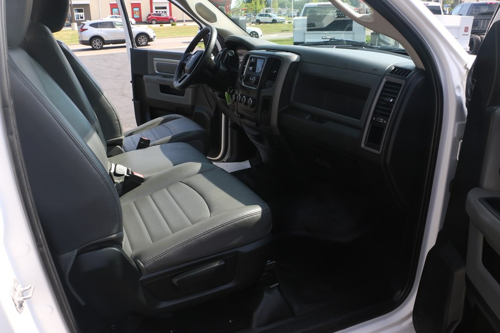 2018 RAM 3500 Image 26