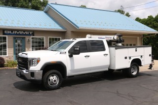 Image for 2023 GMC 3500 Serv Body PRO DIESEL SER BOD w/CRANE ID: 7523132