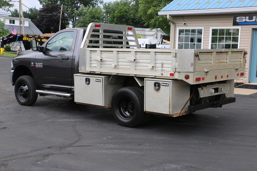 2016 RAM 3500 Image 3