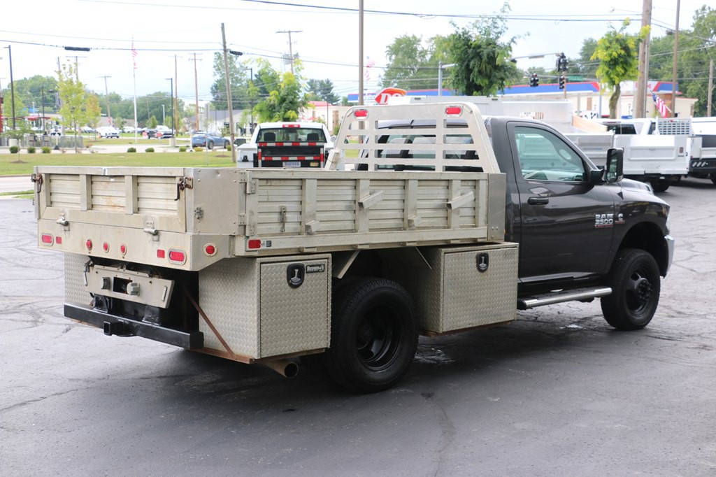 2016 RAM 3500 Image 5