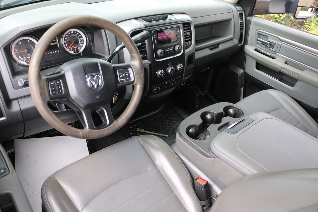 2016 RAM 3500 Image 9