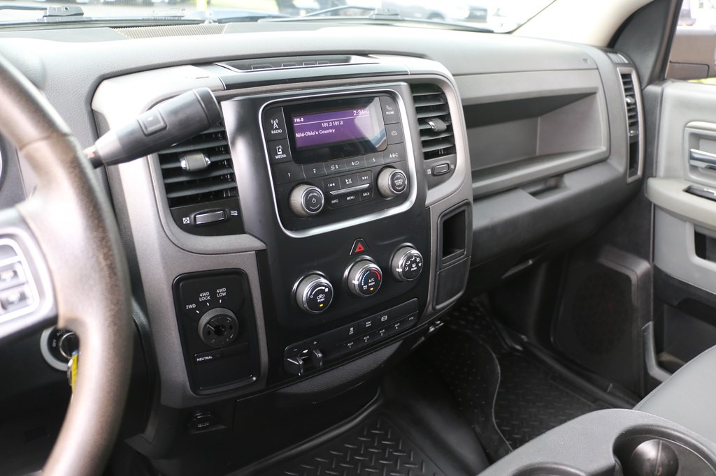 2016 RAM 3500 Image 14